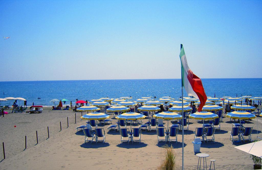 Villa Del Sole Terracina Esterno foto