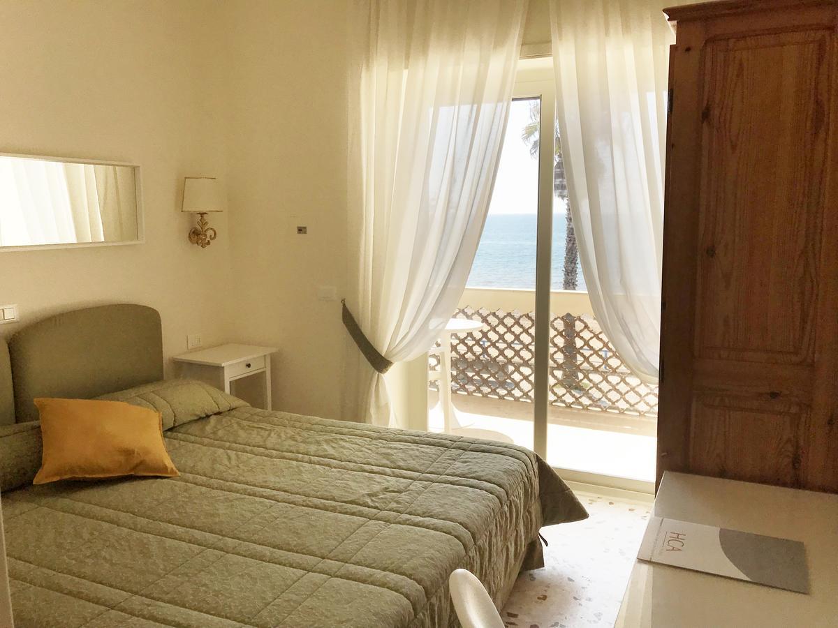 Villa Del Sole Terracina Esterno foto